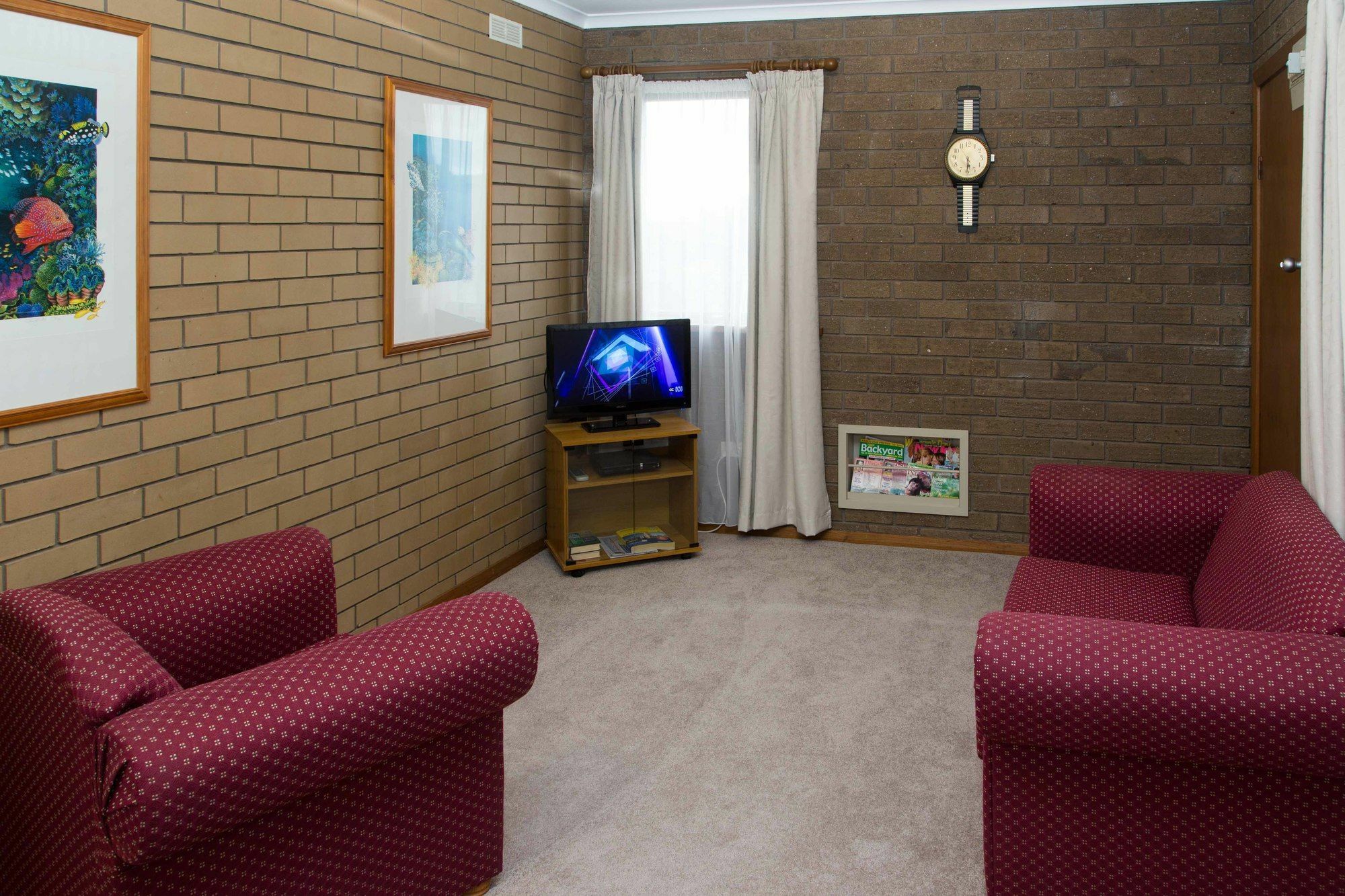 לייקס אינטרנס Sandpiper Holiday Apartments מראה חיצוני תמונה